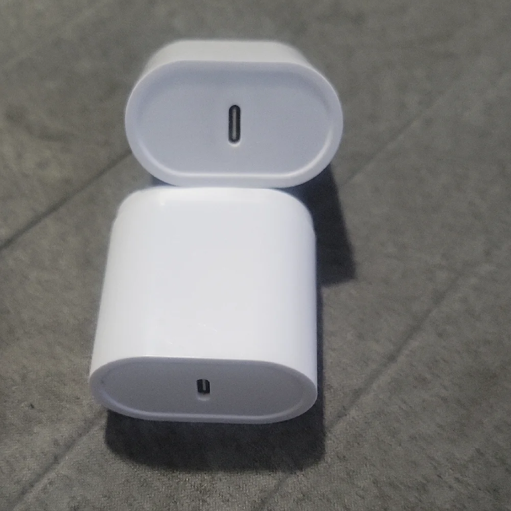 2 White USB TYPE C Wall Chargers